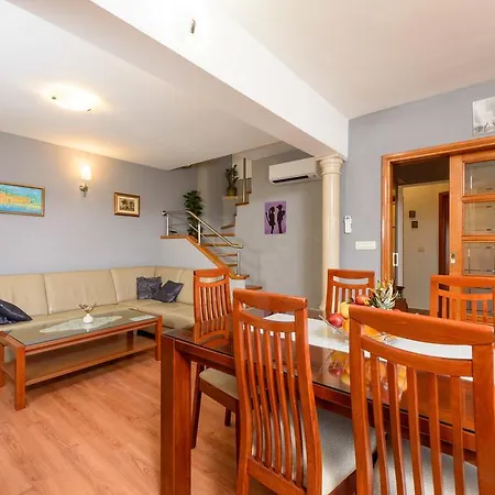Apartamento Oasis Hyllis *