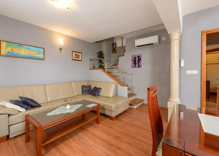 Oasis Hyllis Apartamento